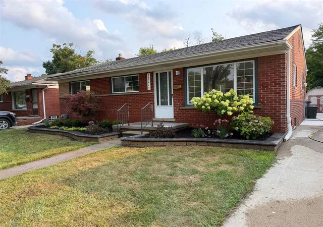 Photo 2 of Single family home for sale at 29215 Badelt St, Westland, MI 48185 | MLS# 70552462 | Listing updated on 2026-09-05