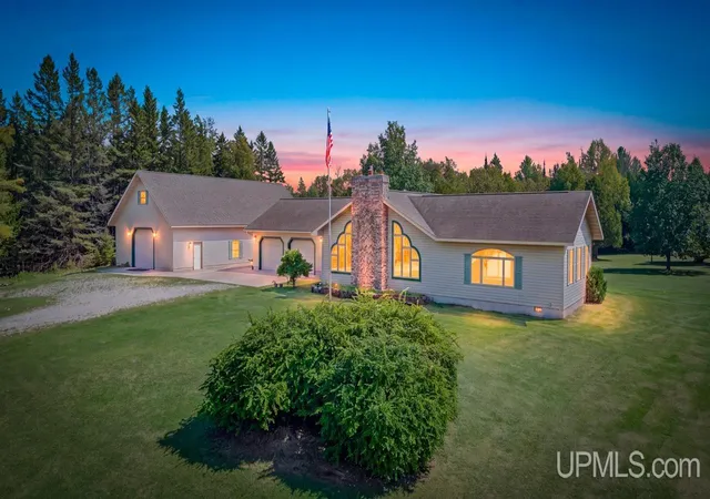 Single family home for sale at 16861 17th Road, Garden, MI 49835 | MLS# 50221070