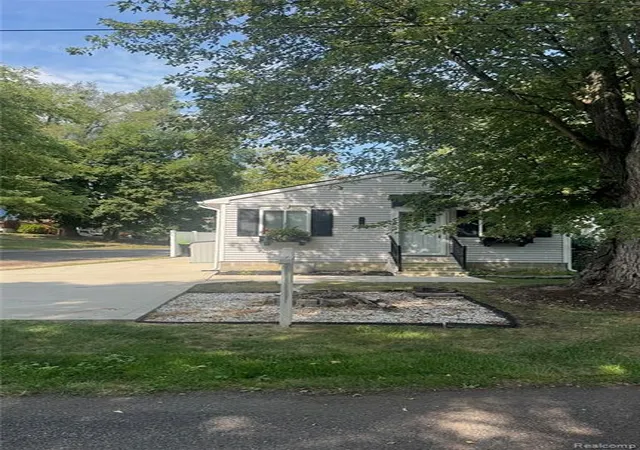 Photo 1 of Single family home for sale at 132 Maudlin St, Novi, MI 48377 1843 | MLS# 60989678 | Listing updated on 2026-09-15