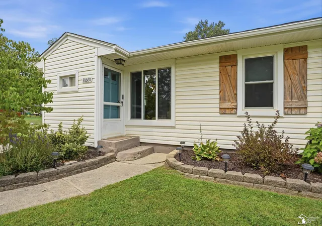 Photo 1 of Single family home for sale at 30660 West Rd, New Boston, MI 48164 | MLS# 50220174 | Listing updated on 2026-09-19