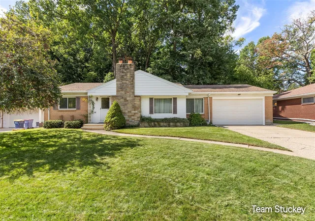 Photo 1 of Sale Pending at 1127 Maplegrove Dr, Grand Rapids, MI 49504 | MLS# 70560214 | Listing updated on 2026-10-28