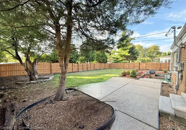 Photo 3 of Single family home for sale at 4580 Parkside Blvd, Allen Park, MI 48101 | MLS# 61025669 | Listing updated on 2026-10-07