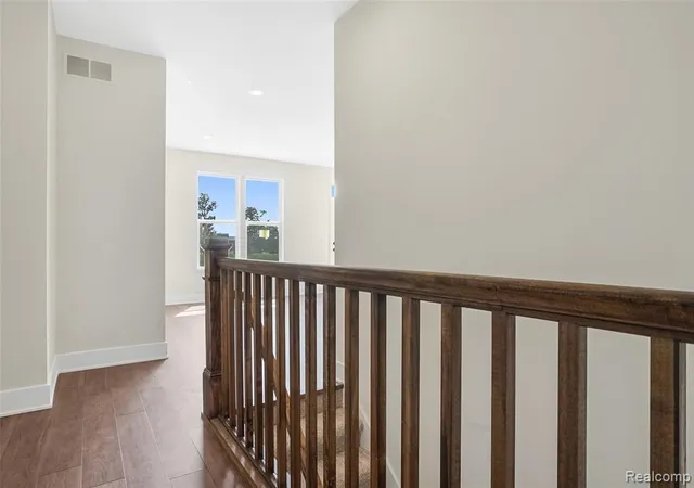 Photo 4 of Condo for sale at 2295 Gilder Dr, Howell, MI 48843 | MLS# 61028872 | Listing updated on 2026-09-15