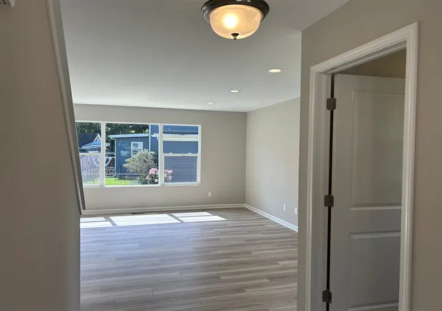 Photo 3 of Single family home for sale at 739 Audubon Blvd, Jackson, MI 49203 | MLS# 70514814 | Listing updated on 2026-09-03