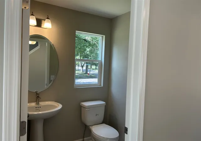 Photo 4 of Single family home for sale at 739 Audubon Blvd, Jackson, MI 49203 | MLS# 70514814 | Listing updated on 2026-09-03