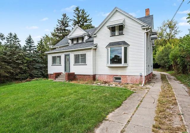 Photo 2 of Single family home for sale at 49 Salzburg Rd, Bay City, MI 48706 | MLS# 50222709 | Listing updated on 2026-10-08