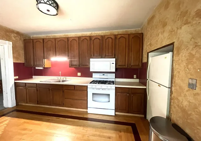 Photo 2 of Single family home for sale at 1008 Fremont Ave, Bay City, MI 48708 | MLS# 50221455 | Listing updated on 2026-09-15
