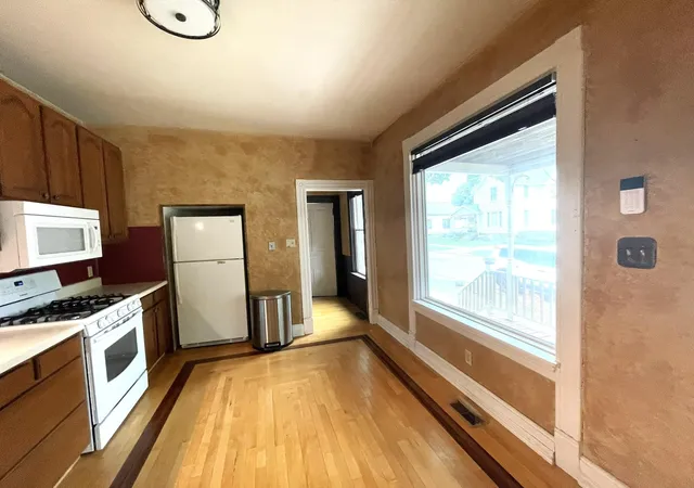 Photo 3 of Single family home for sale at 1008 Fremont Ave, Bay City, MI 48708 | MLS# 50221455 | Listing updated on 2026-09-15