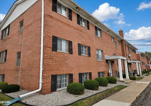 Photo 3 of Condo for sale at 8161 Denwood Dr #6, K, Sterling Heights, MI 48312 | MLS# 50220587 | Listing updated on 2026-09-02