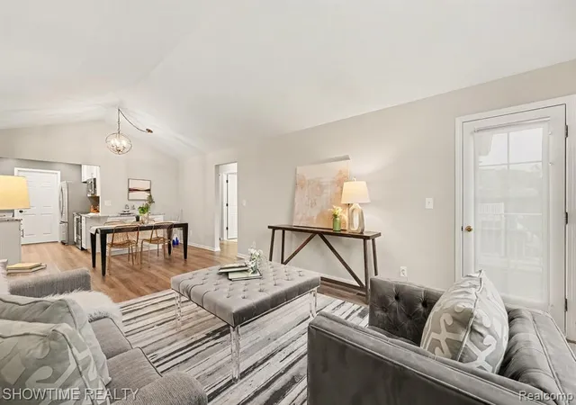 Photo 4 of Condo for sale at 3524 Tremonte Cir, Rochester, MI 48306 | MLS# 61029073 | Listing updated on 2026-09-24