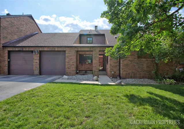 Photo 3 of Single family home for sale at 200 Heritage Cmns St, Grand Rapids, MI 49503 | MLS# 70550245 | Listing updated on 2026-09-10