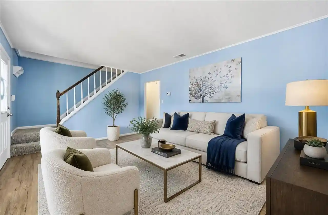 Listing Photo 2 - Condo for sale in 905 Medford Ct located at 905 Medford Ct, Rochester Hills, MI 48307 - Unit 905 Medford Ct