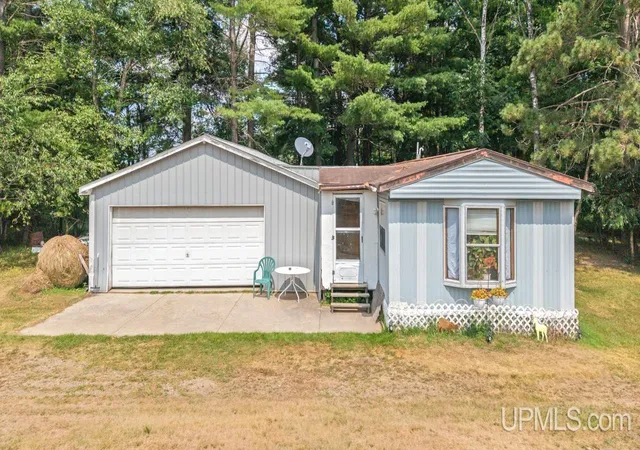 Photo 1 of Single family home for sale at 1970 Woods Rd, Florence, WI 54121 | MLS# 50220760 | Listing updated on 2026-09-03