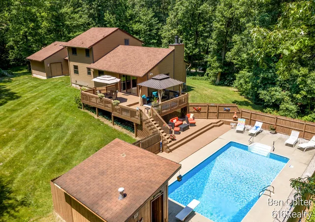 Photo 3 of Single family home for sale at 3161 Emberwood Dr, Lowell, MI 49331 | MLS# 70543934 | Listing updated on 2026-09-30