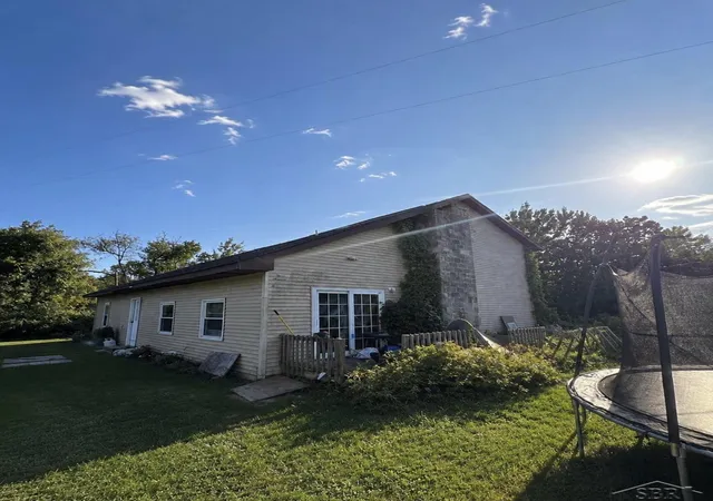 Photo 2 of Single family home for sale at 2561 E Manor Rd, Au Gres, MI 48703 | MLS# 50219528 | Listing updated on 2026-09-21