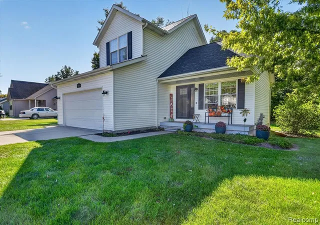 Photo 2 of Single family home for sale at 2071 Edward Ln, Kimball, MI 48074 | MLS# 61031562 | Listing updated on 2026-10-24