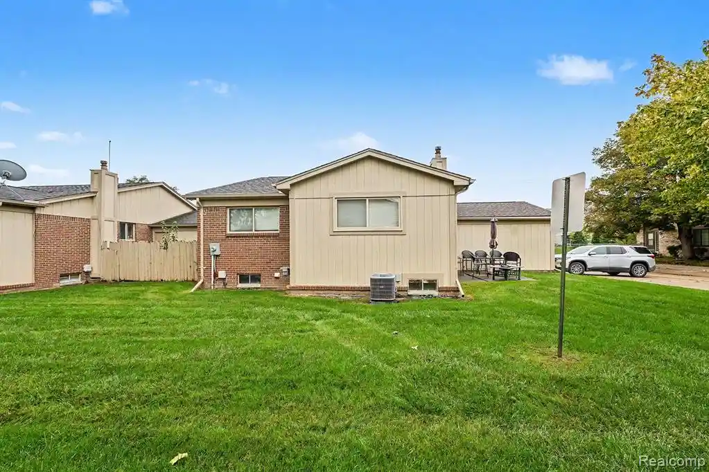 Listing Photo 28 - Condo for sale in 24242 Old Kent Rd located at 24242 Old Kent Rd, Warren, MI 48091 - Unit 24242 Old Kent Rd