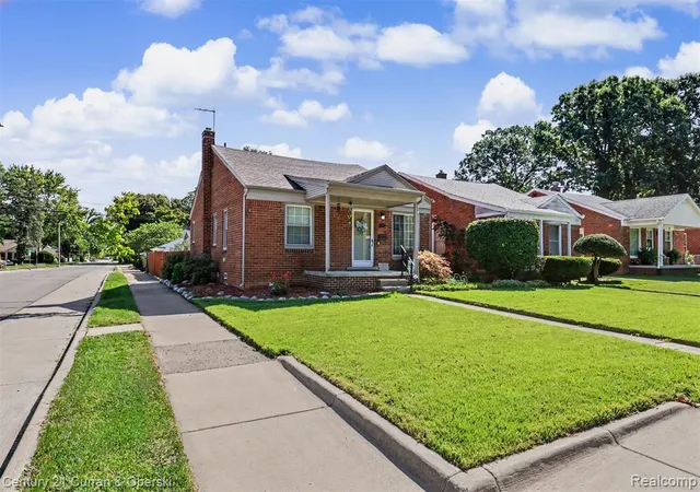 Photo 1 of Sale Pending at 2903 Cornell St, Dearborn, MI 48124 | MLS# 61030610 | Listing updated on 2026-10-08