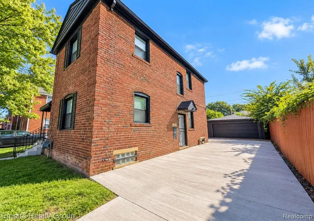 Photo 3 of Single family home for sale at 2955 Ewald Cir, Detroit, MI 48238 | MLS# 61029791 | Listing updated on 2026-09-13
