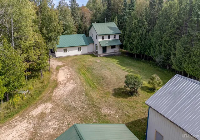 Photo 3 of Single family home for sale at 9149 Chvala Rd, Manistique, MI 49854 | MLS# 50222055 | Listing updated on 2026-10-09