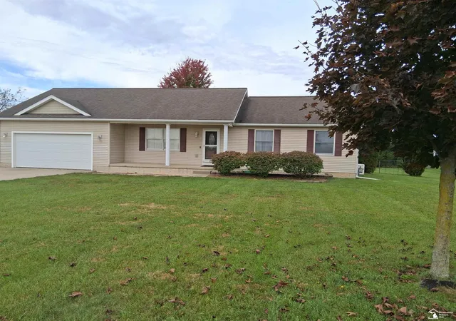 Photo 3 of Single family home for sale at 3434 Nw Sand Crk Hwy, Adrian, MI 48011 | MLS# 50224499 | Listing updated on 2026-10-20