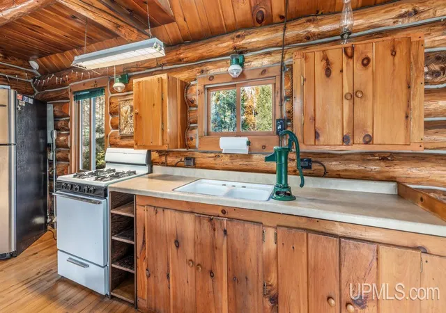 Photo 4 of Sale Pending at W3732 Quarry Rd, Felch, MI 49831 | MLS# 50224740 | Listing updated on 2026-10-19
