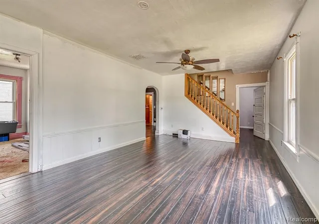 Photo 3 of Single family home for sale at 349 Monroe St, Carleton, MI 48117 9162 | MLS# 61022858 | Listing updated on 2026-09-11