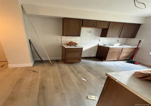 Photo 2 of Single family home for sale at 450 Kitchener St, Detroit, MI 48215 3021 | MLS# 60365893 | Listing updated on 2026-10-19
