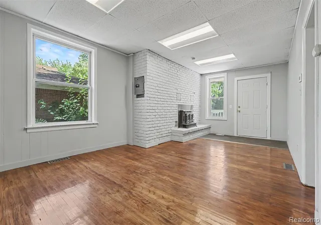 Photo 4 of Single family home for sale at 135 Batavia St, River Rouge, MI 48218 1629 | MLS# 61025270 | Listing updated on 2026-09-17