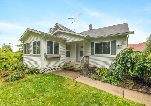 Photo 3 of Sale Pending at 8183 Herrington Ave, Belmont, MI 49306 | MLS# 70556769 | Listing updated on 2026-09-17