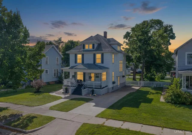 Single family home for sale at 614 S 9th Street, Escanaba, MI 49829 | MLS# 50221428
