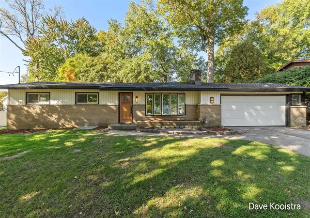 Photo 1 of Single family home for sale at 1575 Mullins Ave, Grand Rapids, MI 49534 | MLS# 70563485 | Listing updated on 2026-10-29
