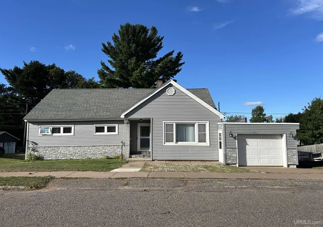 Photo 1 of Single family home for sale at 745 Wabash St, Ishpeming, MI 49849 | MLS# 50222023 | Listing updated on 2026-09-24