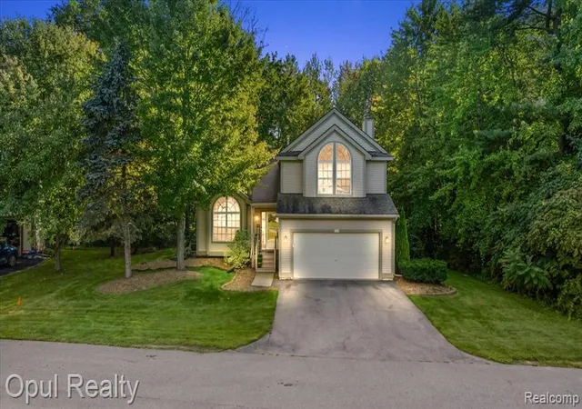 Photo 1 of Sale Pending at 2730 Court Ln, Howell, MI 48843 | MLS# 61033424 | Listing updated on 2026-10-10