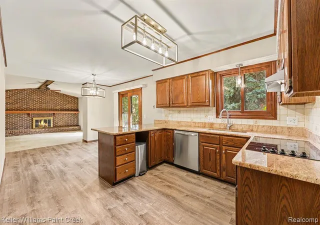 Photo 3 of Single family home for sale at 2717 Powderhorn Ridge Rd, Rochester Hills, MI 48309 1339 | MLS# 61025076 | Listing updated on 2026-09-12