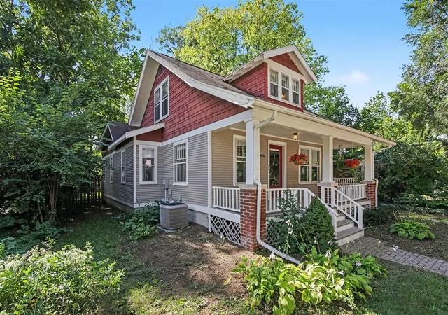Photo 1 of Single family home for sale at 1452 Rosewood St, Ann Arbor, MI 48104 | MLS# 70562143 | Listing updated on 2026-10-21