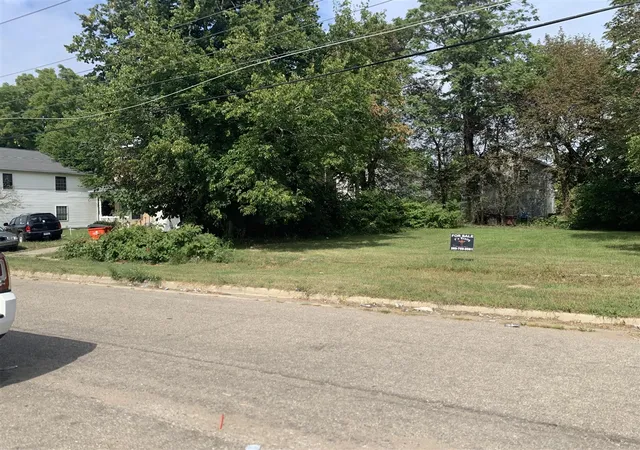 Photo 3 of Land for sale at 395 Lincoln St, Benton Harbor, MI 49022 | MLS# 70538872 | Listing updated on 2026-09-21