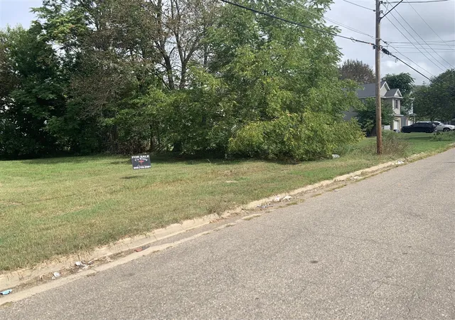 Photo 4 of Land for sale at 395 Lincoln St, Benton Harbor, MI 49022 | MLS# 70538872 | Listing updated on 2026-09-21