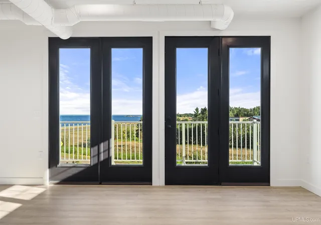 Photo 3 of Condo for sale at 2401 N Lakeshore Blvd, Marquette, MI 49855 | MLS# 50145758 | Listing updated on 2026-09-15
