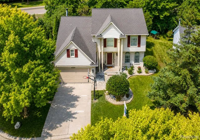 Photo 3 of Single family home for sale at 47370 Scarlet Dr, Novi, MI 48374 3465 | MLS# 61024612 | Listing updated on 2026-09-12