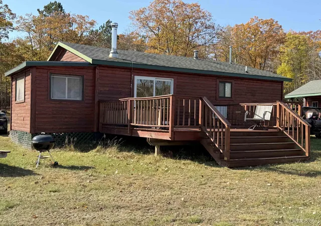 Photo 1 of Single family home for sale at 11515 Co Rd Cmm, Ishpeming, MI 49849 | MLS# 50224559 | Listing updated on 2026-10-12