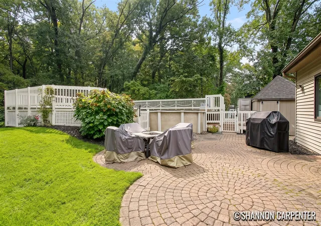 Photo 4 of Sale Pending at 3275 Pinoak Ct, Grand Rapids, MI 49546 | MLS# 70563352 | Listing updated on 2026-10-10