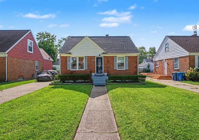 Photo 2 of Single family home for sale at 3002 Dawes Rd, Muskegon, MI 49441 | MLS# 70555357 | Listing updated on 2026-09-18