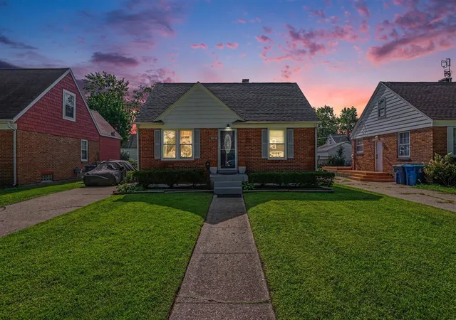 Photo 3 of Single family home for sale at 3002 Dawes Rd, Muskegon, MI 49441 | MLS# 70555357 | Listing updated on 2026-09-18