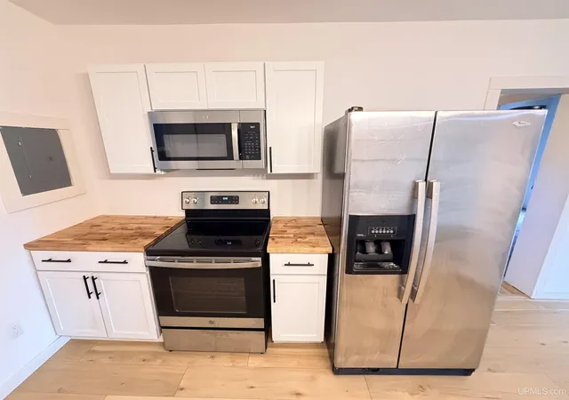 Photo 4 of Multi family home for sale at 805 N 5th Street, Ishpeming, MI 49849 | MLS# 50221452 | Listing updated on 2026-10-01