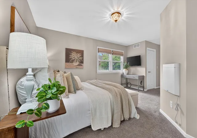 Photo 3 of Single family home for sale at 1509 E Stadium Blvd, Ann Arbor, MI 48104 | MLS# 70539945 | Listing updated on 2026-09-04
