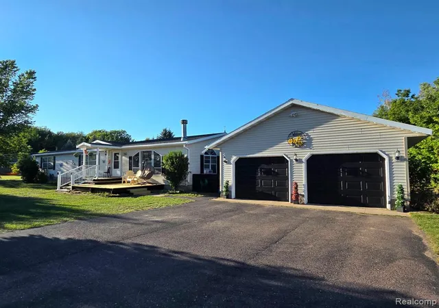 Photo 1 of Single family home for sale at 90 N Whealkate Dr, South Range, MI 49963 | MLS# 61023398 | Listing updated on 2026-09-17