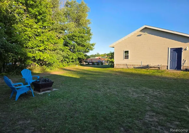 Photo 3 of Single family home for sale at 90 N Whealkate Dr, South Range, MI 49963 | MLS# 61023398 | Listing updated on 2026-09-17