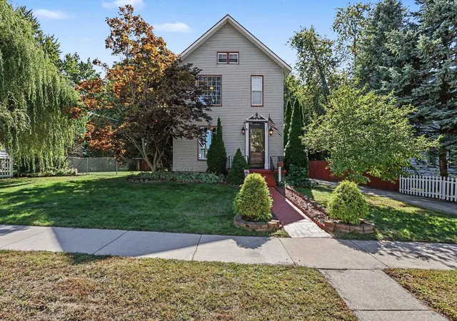 Photo 1 of Single family home for sale at 1812 9th Street, Bay City, MI 48708 | MLS# 50223336 | Listing updated on 2026-10-21