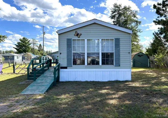 Photo 3 of Single family home for sale at 93 E Sands St, Gwinn, MI 49841 | MLS# 50221363 | Listing updated on 2026-09-17